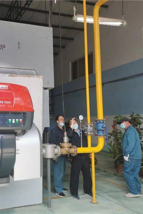 筑牢安全防線 守護節日平安——北京市大興區市場監管局開展“五一”節前特種設備安全檢查并助力相關交通安全管制設備研發